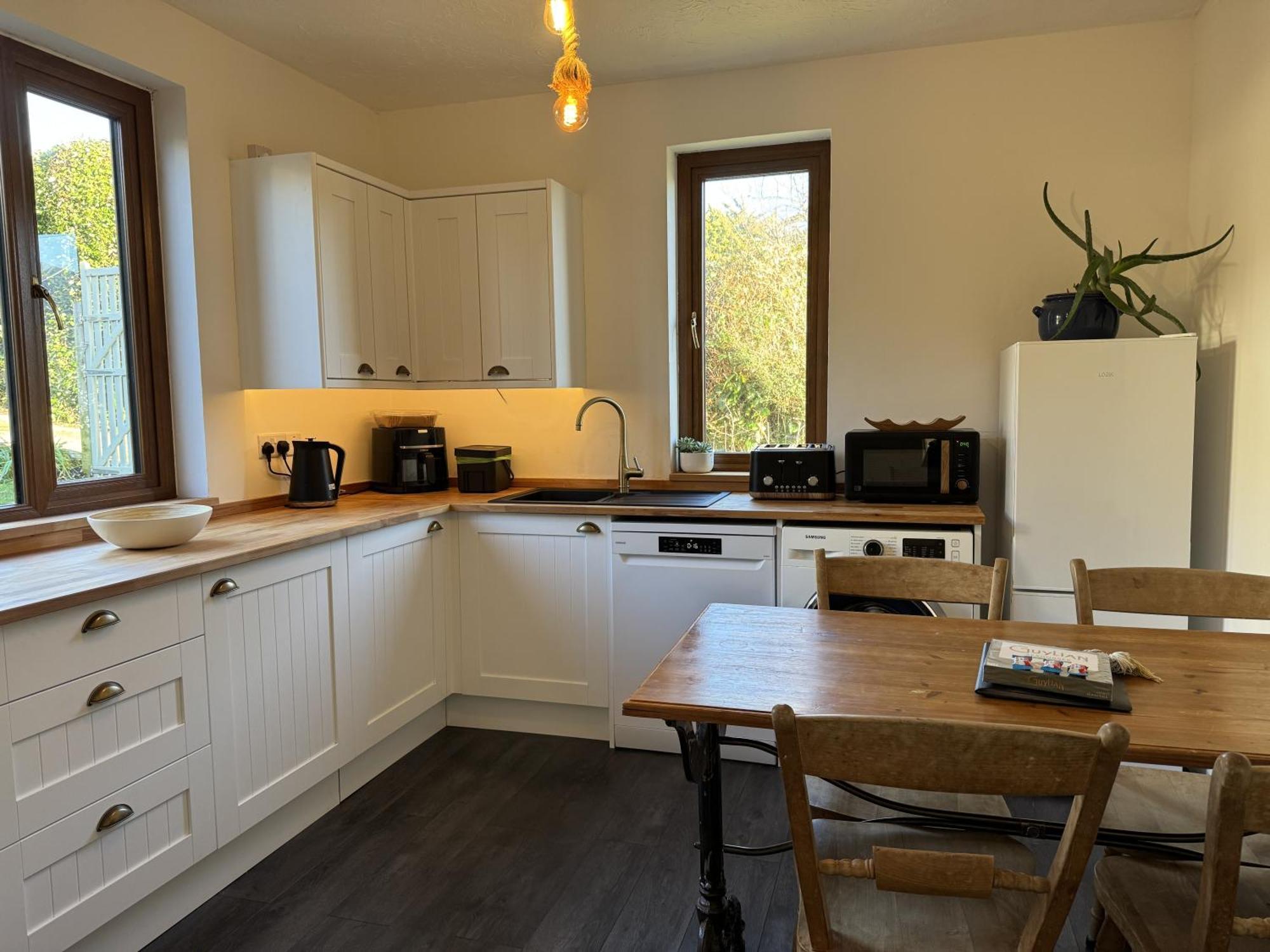 3 Bed Ground Floor Apartment - Hot Tub Optional Upgrade Hythe  Exterior foto